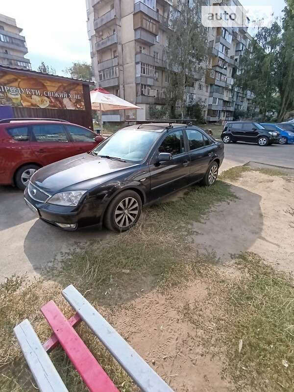 Седан Ford Mondeo 2004 в Киеве