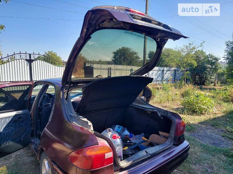 Ліфтбек Ford Mondeo 1995 в Гайсину