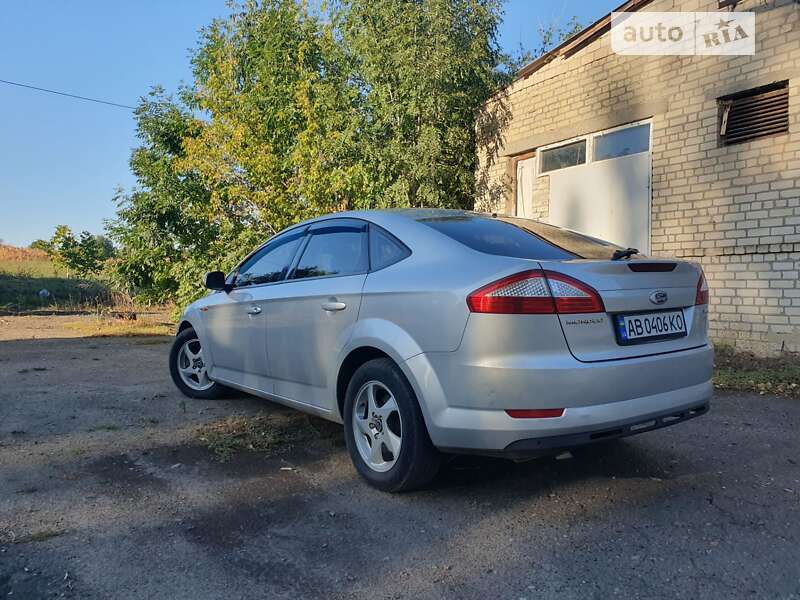Лифтбек Ford Mondeo 2008 в Песчанке