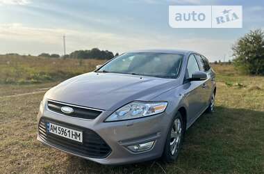 Універсал Ford Mondeo 2010 в Звягелі