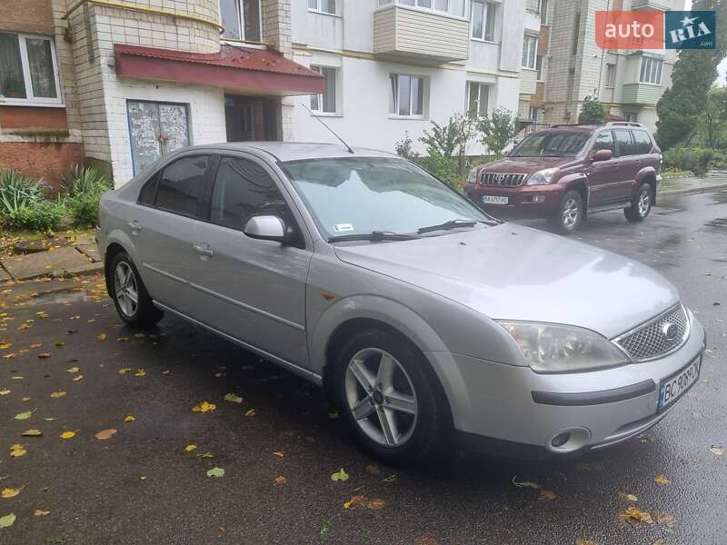 Лифтбек Ford Mondeo 2001 в Трускавце