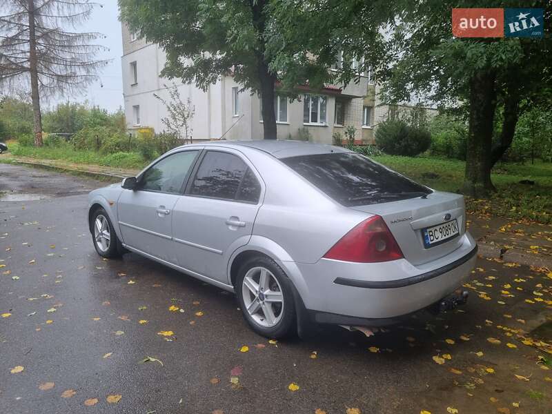 Лифтбек Ford Mondeo 2001 в Трускавце