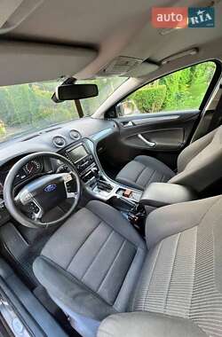 Універсал Ford Mondeo 2011 в Новояворівську