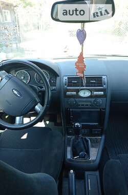 Лифтбек Ford Mondeo 2003 в Бориславе