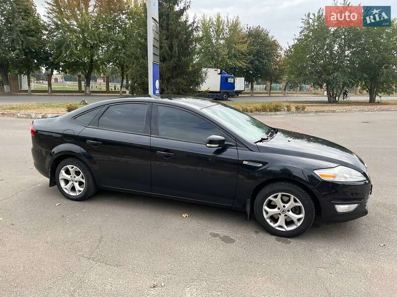 Седан Ford Mondeo 2011 в Конотопе