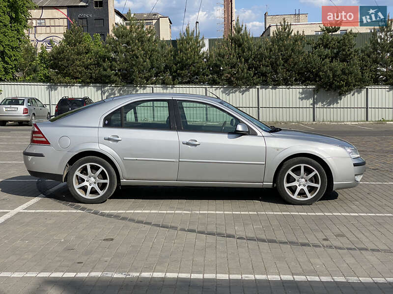 Ліфтбек Ford Mondeo 2001 в Луцьку