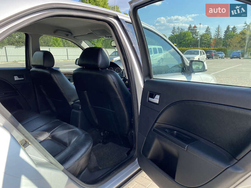 Ліфтбек Ford Mondeo 2001 в Луцьку