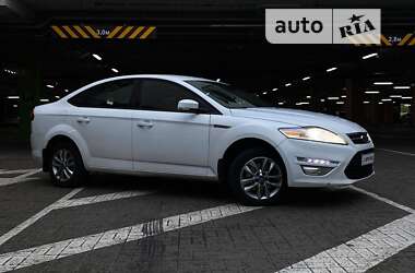 Седан Ford Mondeo 2011 в Киеве