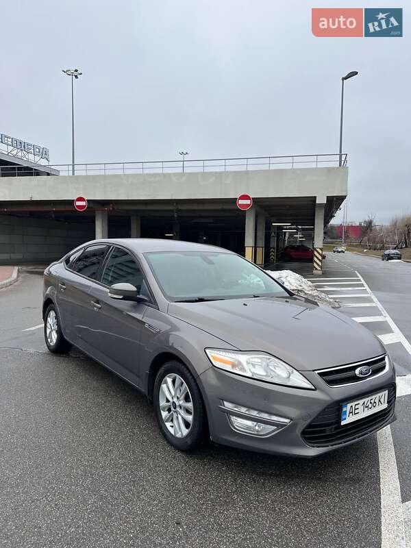Лифтбек Ford Mondeo 2013 в Киеве