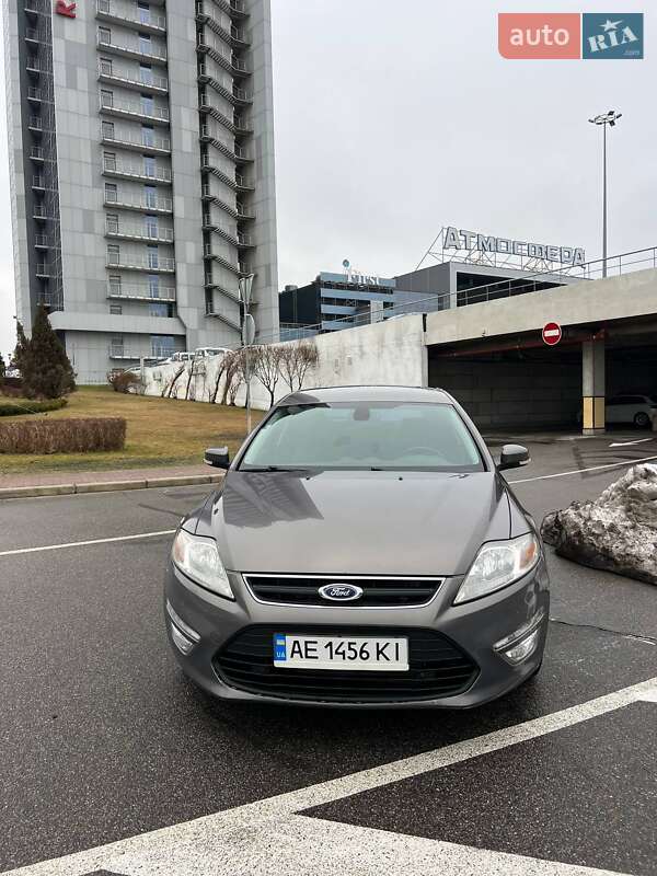 Лифтбек Ford Mondeo 2013 в Киеве