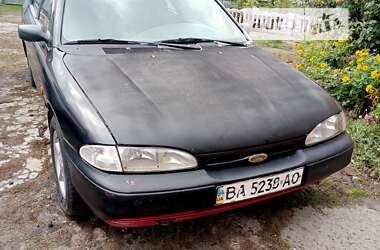 Ліфтбек Ford Mondeo 1994 в Смілі