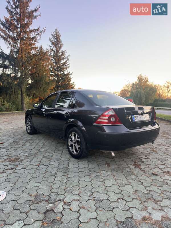 Седан Ford Mondeo 2005 в Дубні