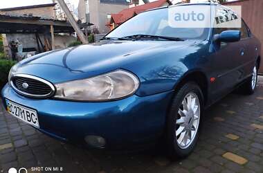 Лифтбек Ford Mondeo 2000 в Львове