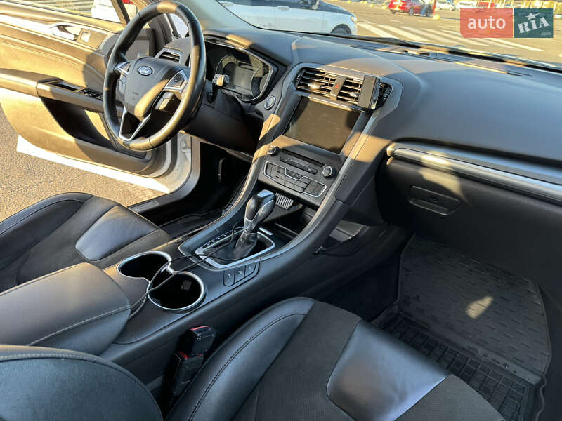 Лифтбек Ford Mondeo 2018 в Киеве