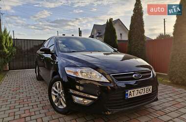 Седан Ford Mondeo 2012 в 