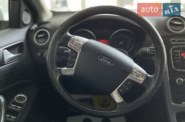 Седан Ford Mondeo 2011 в Червонограде