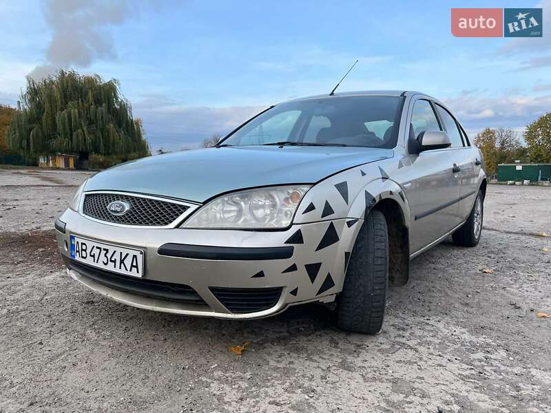 Лифтбек Ford Mondeo 2004 в Ладыжине