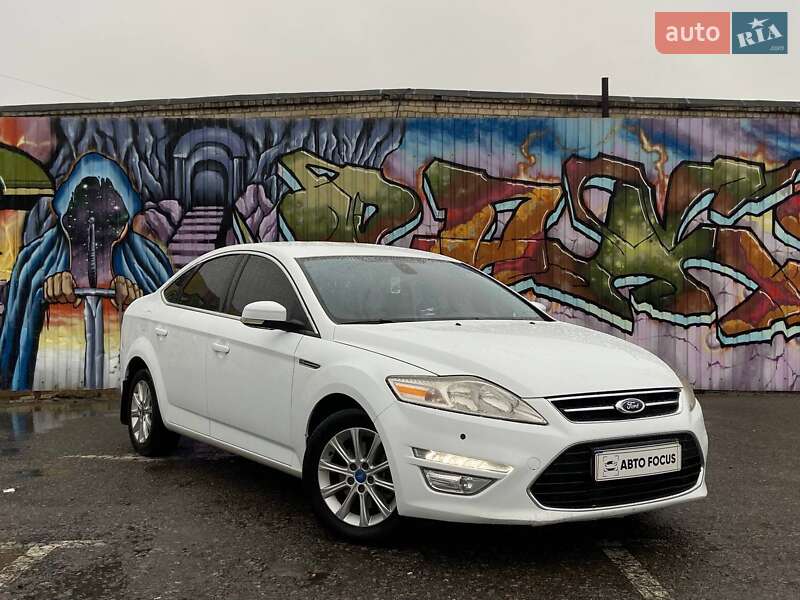 Седан Ford Mondeo 2012 в Києві