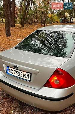 Седан Ford Mondeo 2001 в Змиеве