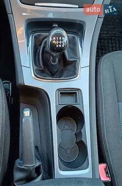 Седан Ford Mondeo 2012 в 