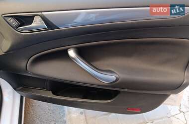 Седан Ford Mondeo 2012 в 