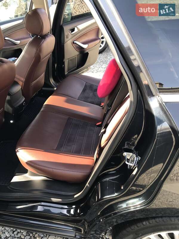 Универсал Ford Mondeo 2014 в Долине фото 24 Универсал Ford Mondeo 2014 в Долине