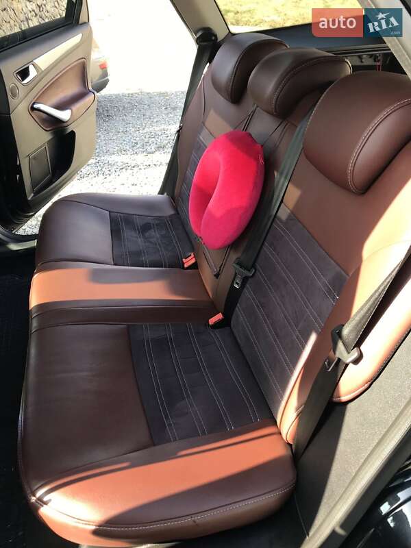 Универсал Ford Mondeo 2014 в Долине фото 27 Универсал Ford Mondeo 2014 в Долине