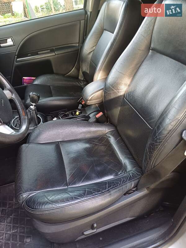 Универсал Ford Mondeo 2002 в Луцке