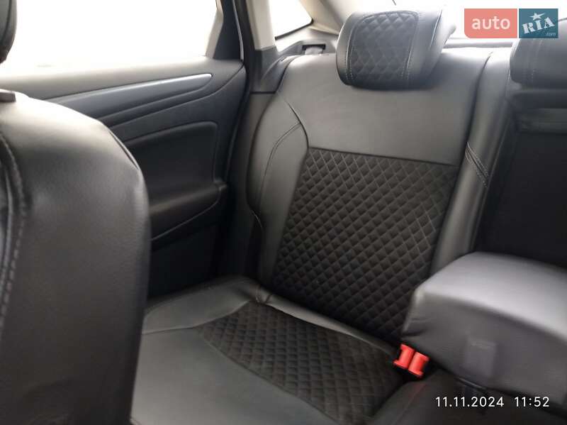 Седан Ford Mondeo 2012 в Днепре