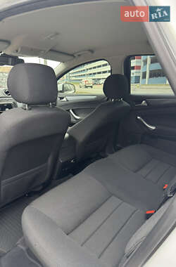 Седан Ford Mondeo 2012 в 