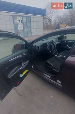 Седан Ford Mondeo 2010 в 