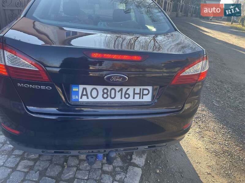 Седан Ford Mondeo 2008 в Береговому