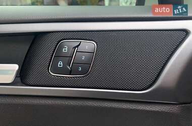 Седан Ford Mondeo 2015 в 