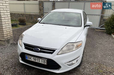 Седан Ford Mondeo 2011 в Звягелі