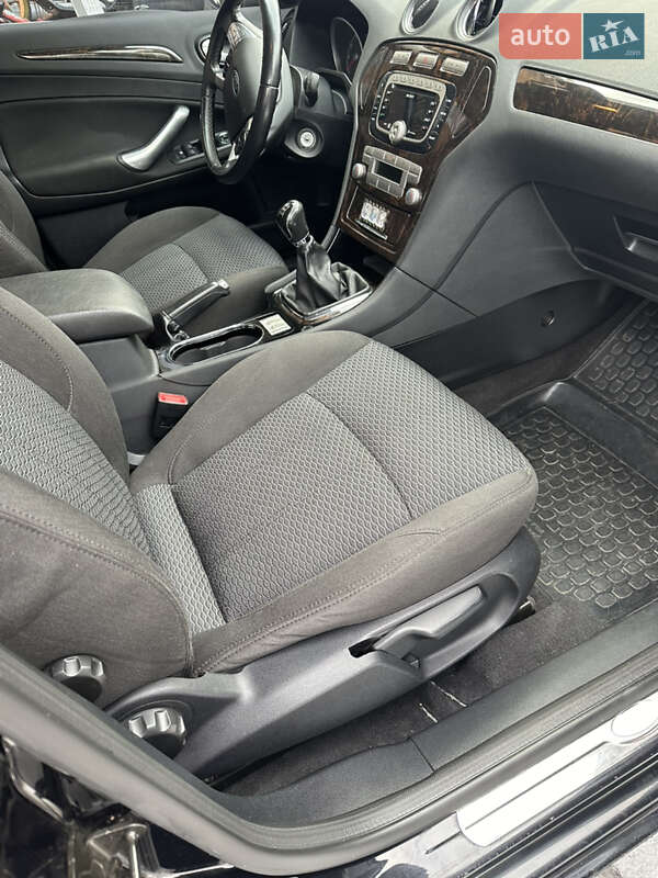 Седан Ford Mondeo 2007 в Селищі