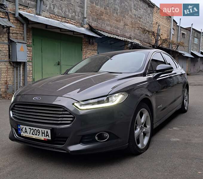 Лифтбек Ford Mondeo 2017 в Киеве