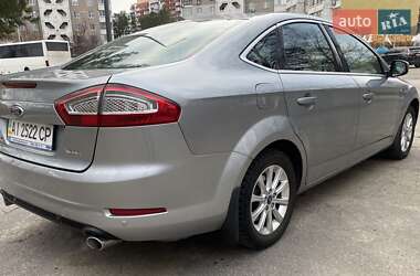 Седан Ford Mondeo 2011 в 