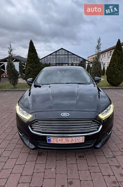 Седан Ford Mondeo 2015 в Стрию