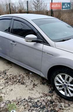 Седан Ford Mondeo 2012 в Броварах