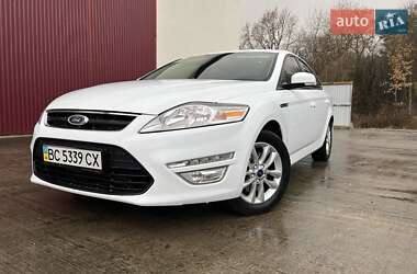 Седан Ford Mondeo 2012 в 