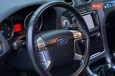 Лифтбек Ford Mondeo 2013 в Одессе