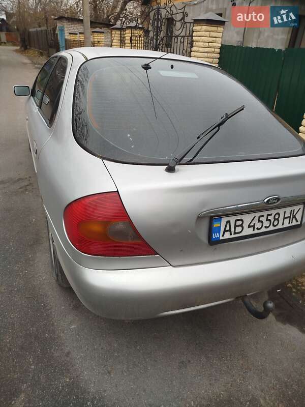 Лифтбек Ford Mondeo 1999 в Могилев-Подольске