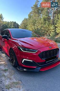 Лифтбек Ford Mondeo 2017 в 