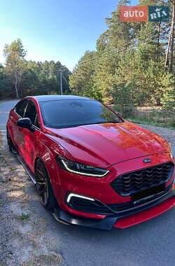 Лифтбек Ford Mondeo 2017 в 