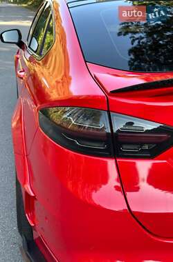Лифтбек Ford Mondeo 2017 в 