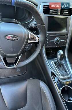 Лифтбек Ford Mondeo 2017 в 