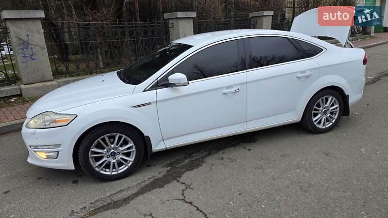 Седан Ford Mondeo 2012 в Умани