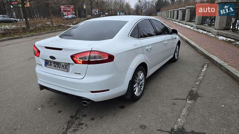 Седан Ford Mondeo 2012 в Умани