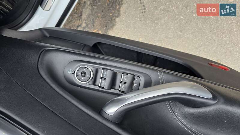 Седан Ford Mondeo 2012 в Умани