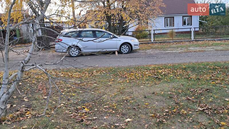 Універсал Ford Mondeo 2011 в Вишневом фото 3 Універсал Ford Mondeo 2011 в Вишневом